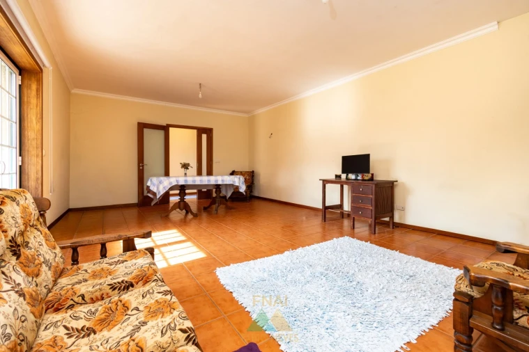 Moradia T3 para Venda em Bárrio e Cepões Foto 17