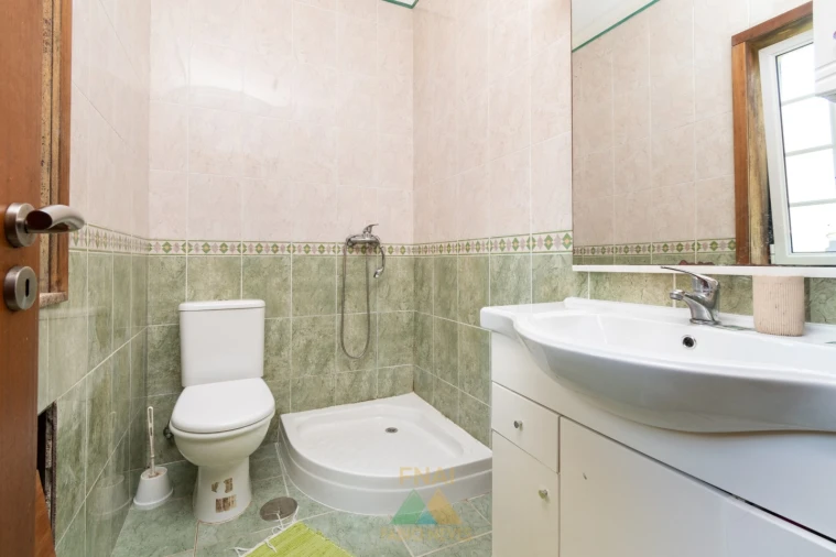 Moradia T3 para Venda em Bárrio e Cepões Foto 24