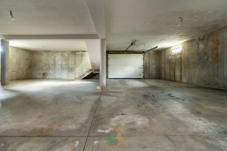 Moradia T3 para Venda em Bárrio e Cepões Foto 25