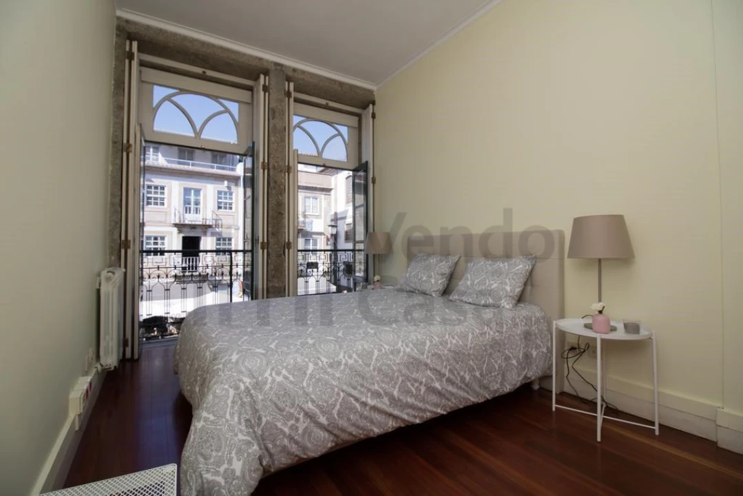Apartamento T3 para Arrendamento em Braga (Maximinos, Sé e Cividade) Foto 8