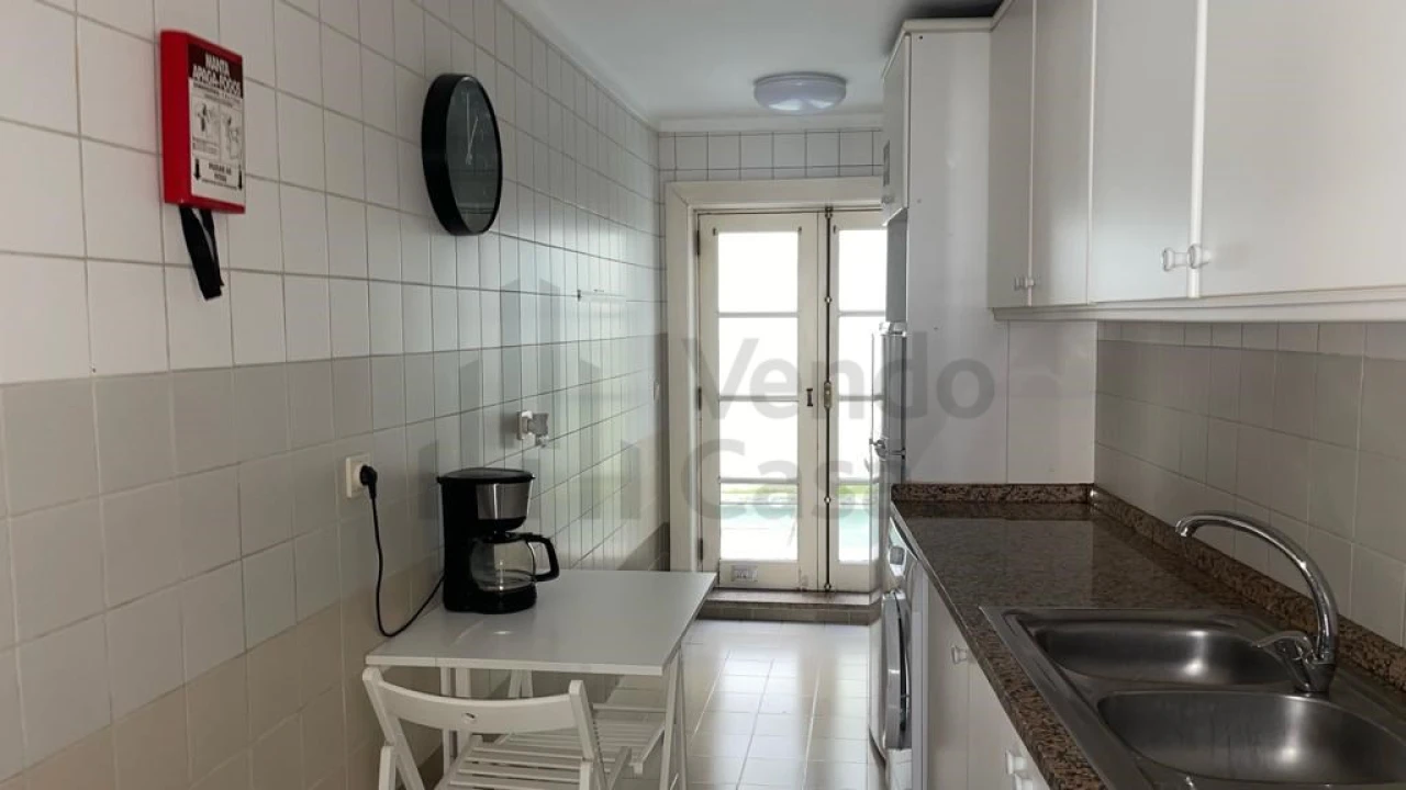 Apartamento T3 para Arrendamento em Braga (Maximinos, Sé e Cividade) Foto 17