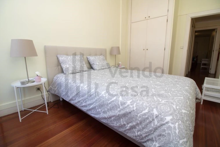 Apartamento T3 para Arrendamento em Braga (Maximinos, Sé e Cividade) Foto 5