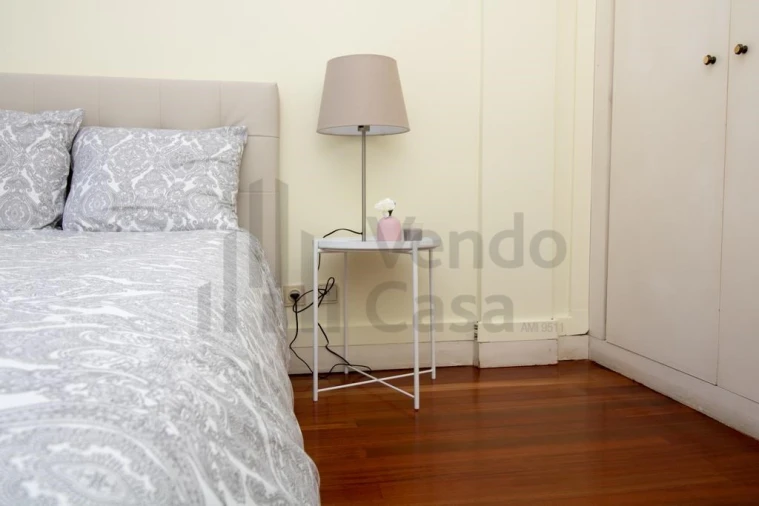 Apartamento T3 para Arrendamento em Braga (Maximinos, Sé e Cividade) Foto 10