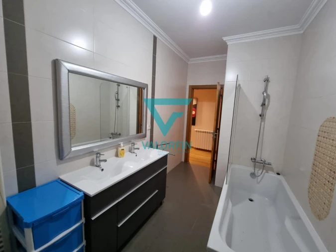 Moradia T3 para Venda em Batalha Foto 17