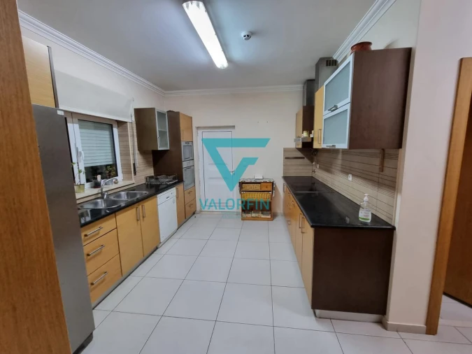 Moradia T3 para Venda em Batalha Foto 10