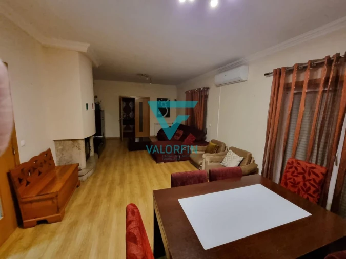 Moradia T3 para Venda em Batalha Foto 9