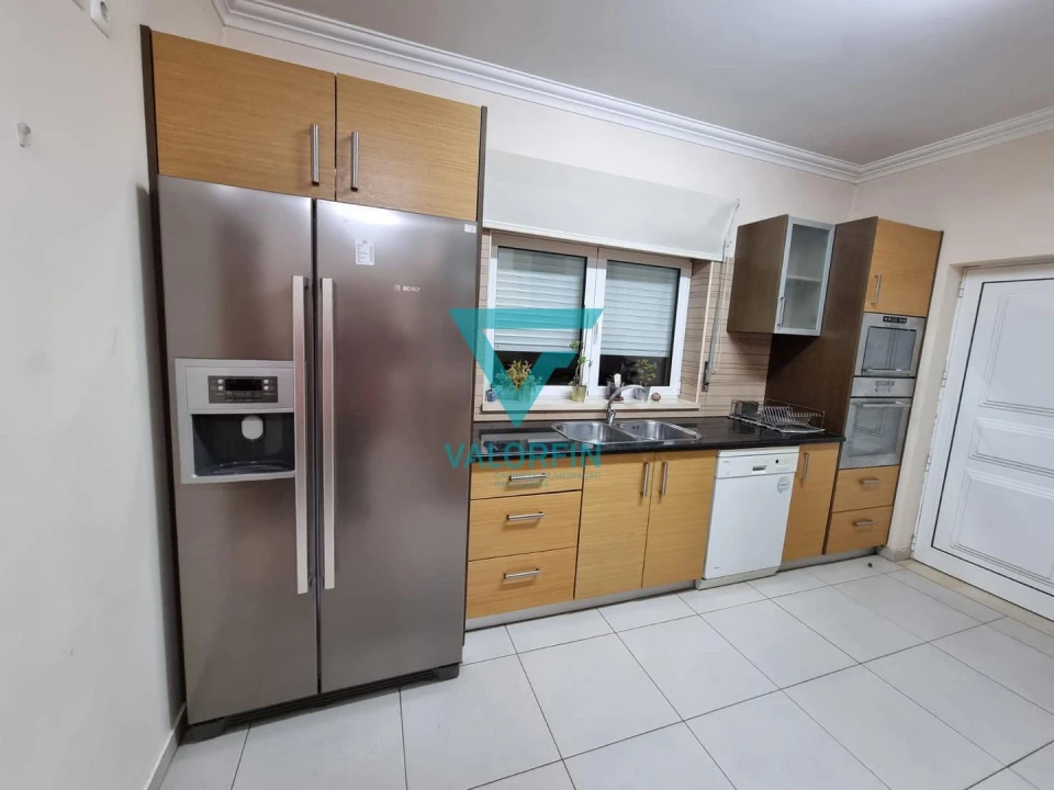 Moradia T3 para Venda em Batalha Foto 11