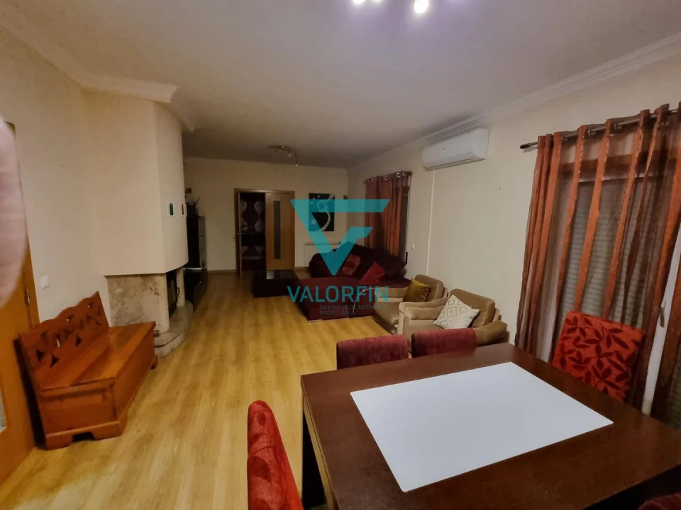 Moradia T3 para Venda em Batalha Foto 9