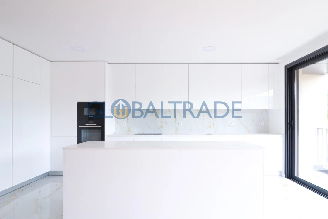 Moradia T3 para Venda em Fânzeres e São Pedro da Cova Foto 17