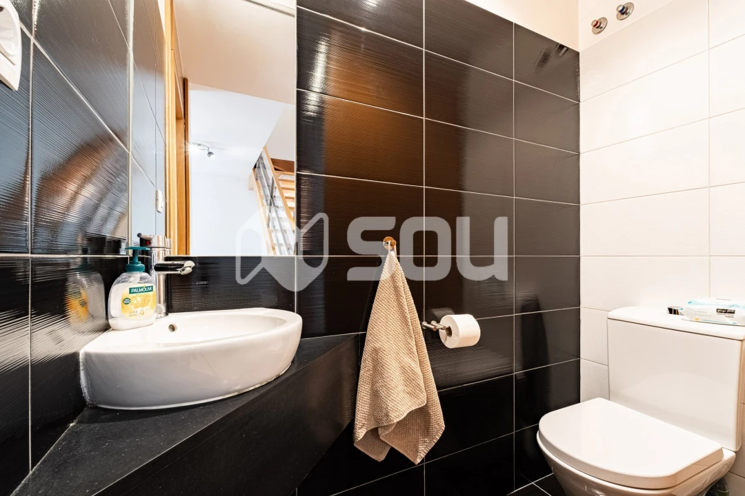 Apartamento T2 para Venda em Paranhos Foto 16