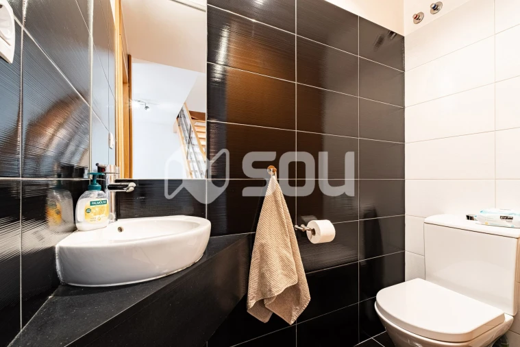 Apartamento T2 para Venda em Paranhos Foto 16