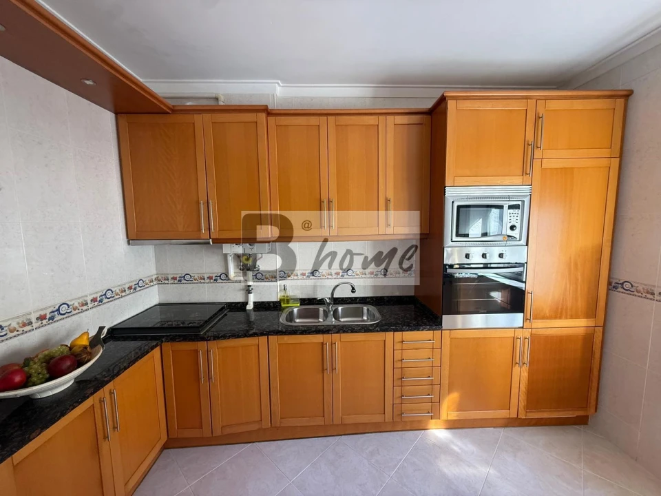 Apartamento T1 para Venda em Costa da Caparica Foto 18