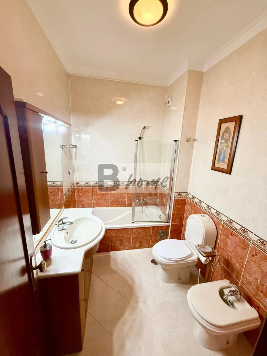 Apartamento T1 para Venda em Costa da Caparica Foto 10