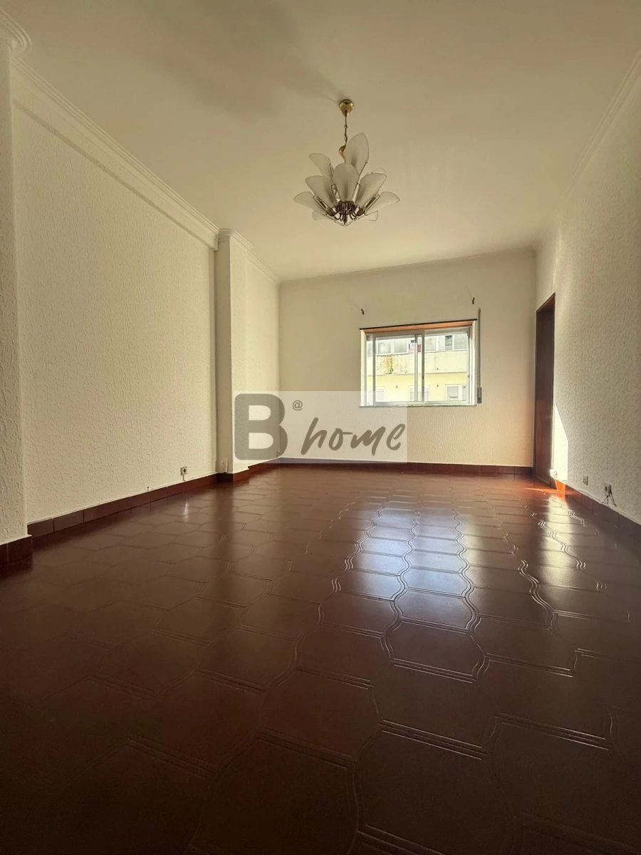 Apartamento T1 para Venda em Costa da Caparica Foto 5