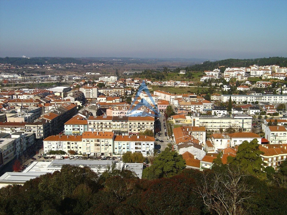 Moradia T2 para Venda em Santiago e São Simão de Litém e Albergaria dos Doze Foto 20