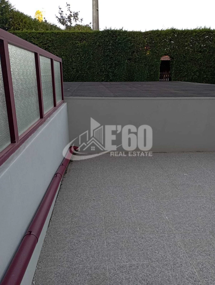 Loja para Arrendamento em Esmoriz Foto 11