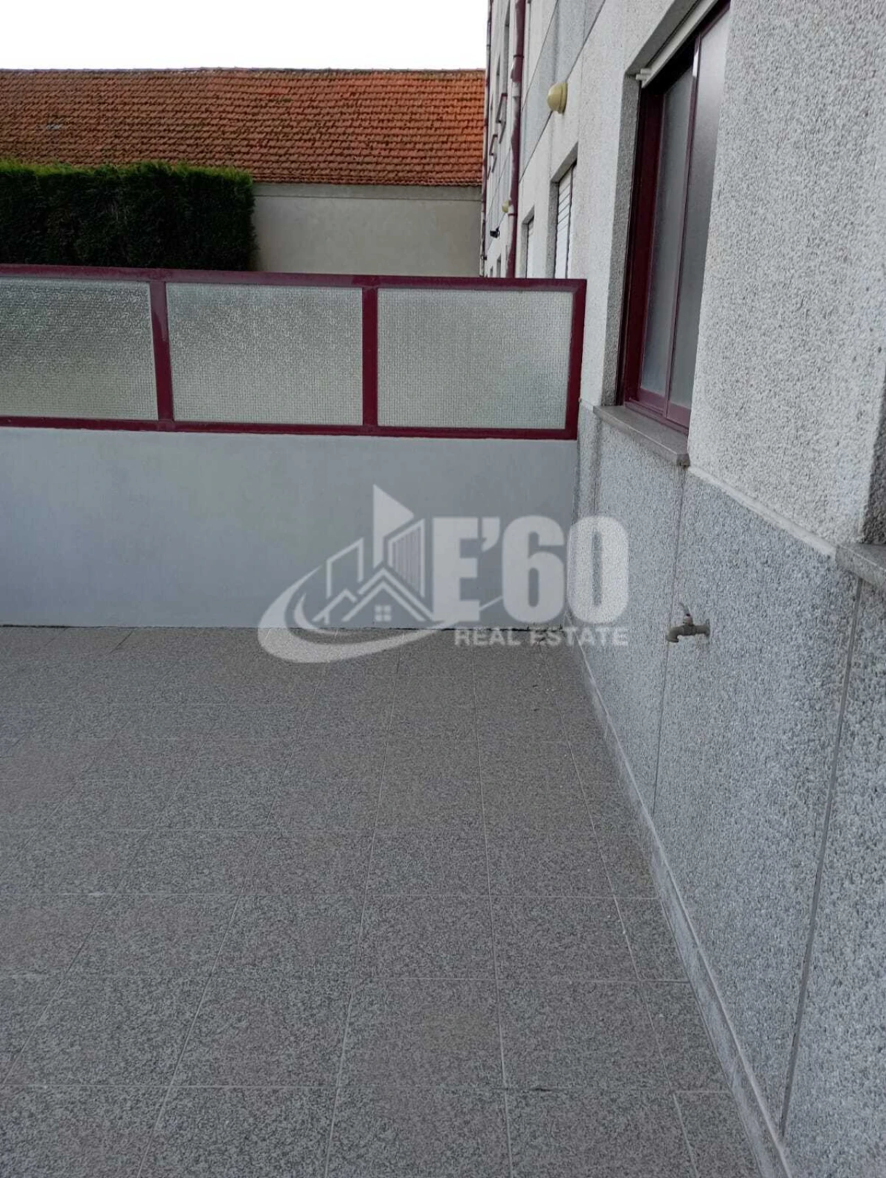 Loja para Arrendamento em Esmoriz Foto 8