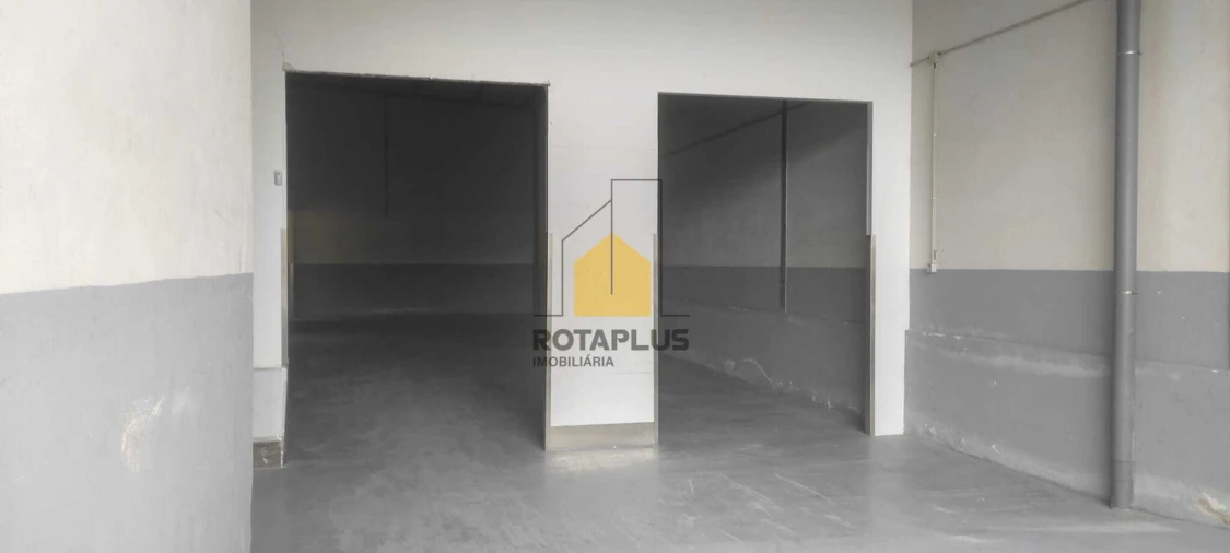 Armazém para Arrendamento em Moreira Foto 5