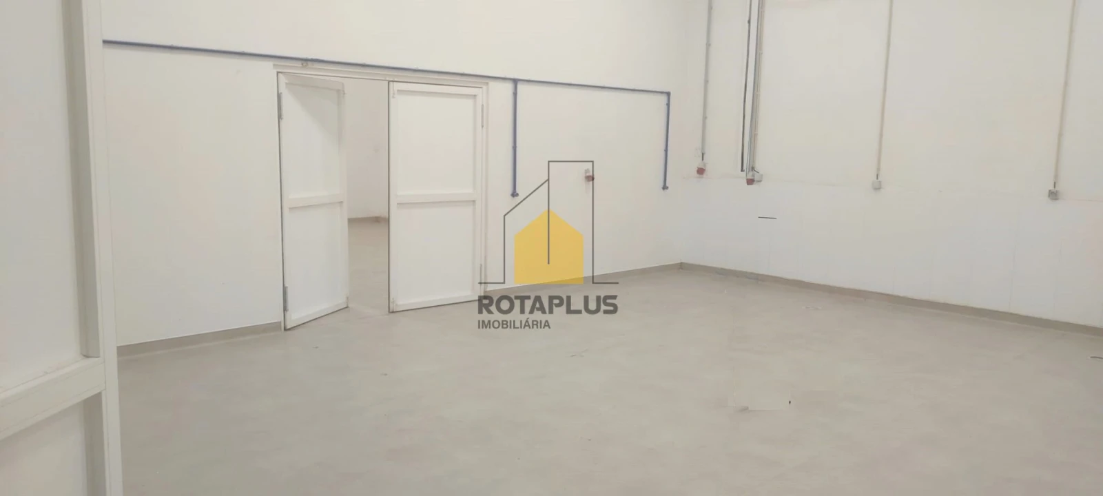 Armazém para Arrendamento em Moreira Foto 11