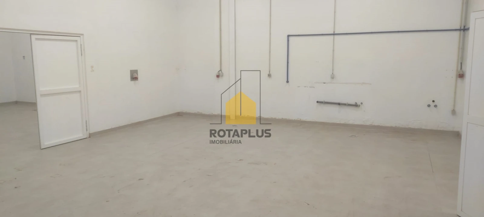 Armazém para Arrendamento em Moreira Foto 13