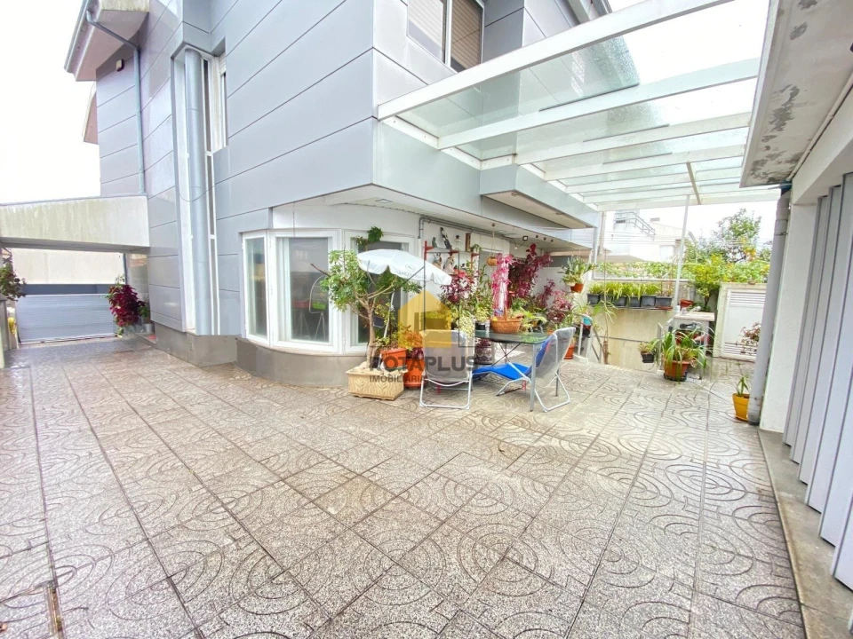 Moradia T4 para Venda em Cidade da Maia Foto 1