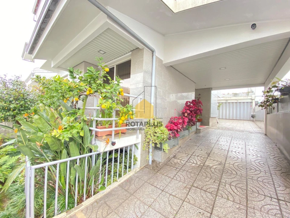 Moradia T4 para Venda em Cidade da Maia Foto 4