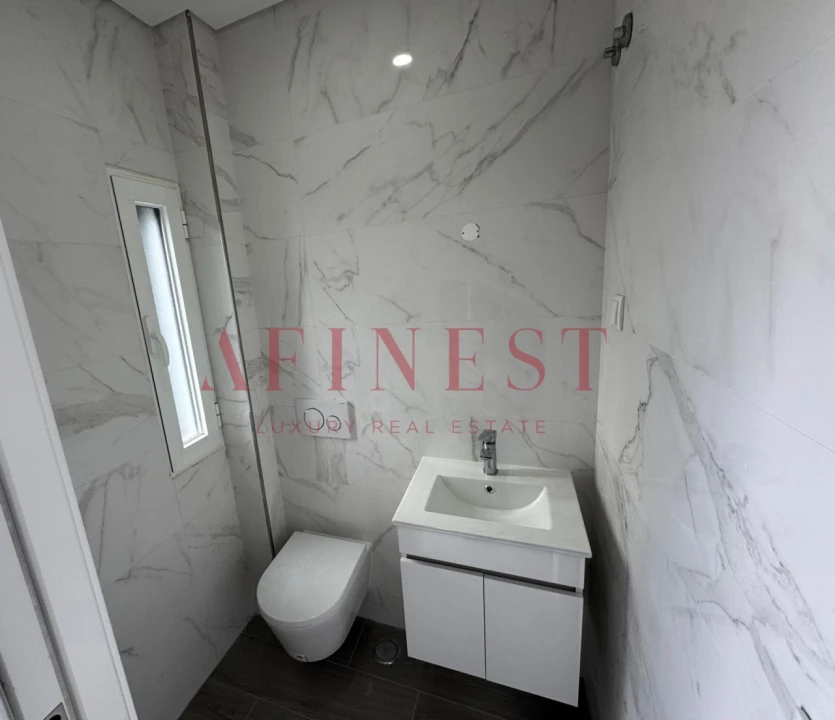 Moradia T4 para Venda em Corroios Foto 2