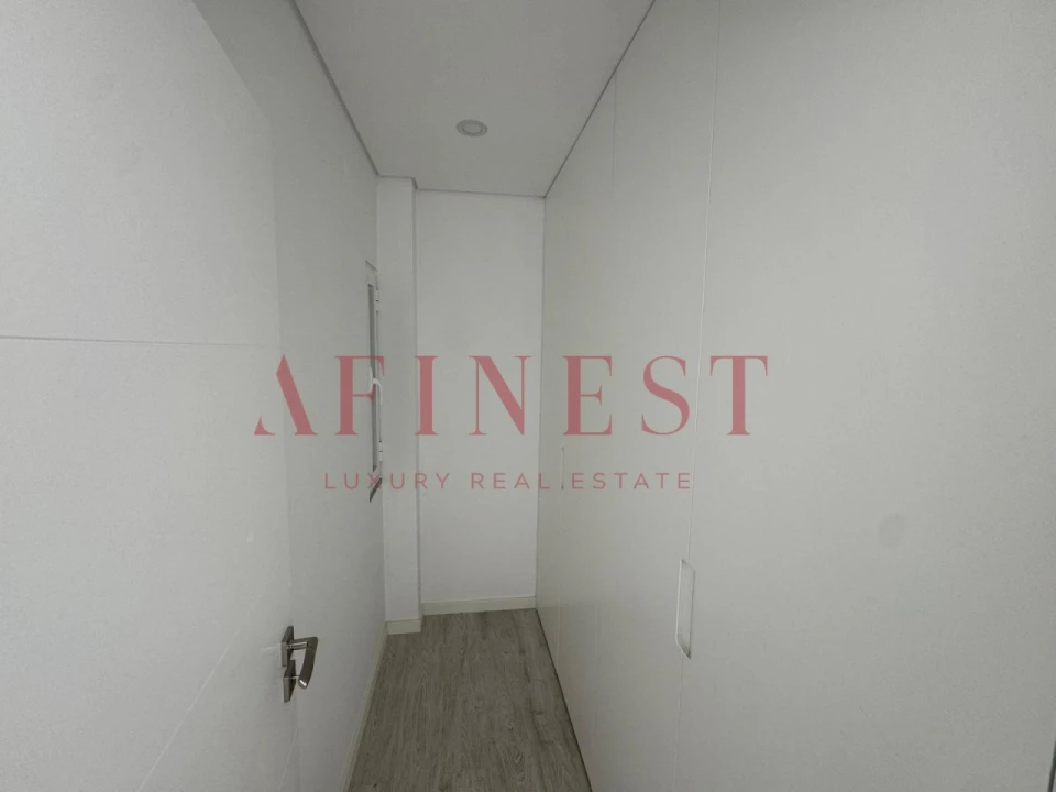 Moradia T4 para Venda em Corroios Foto 7