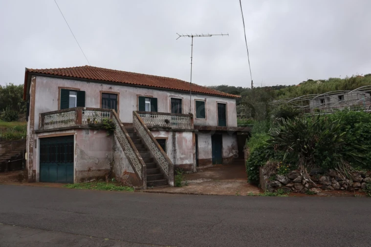 Moradia T2 para Venda em Porto Moniz Foto 2