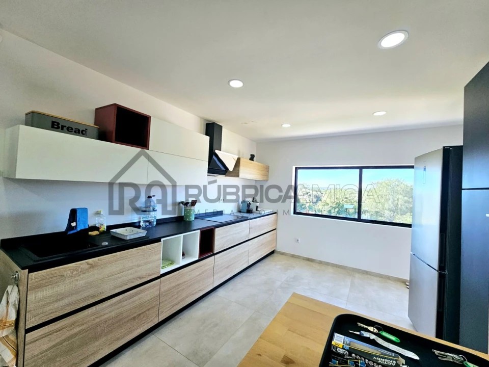 Moradia T3 para Venda em São Bartolomeu de Messines Foto 9