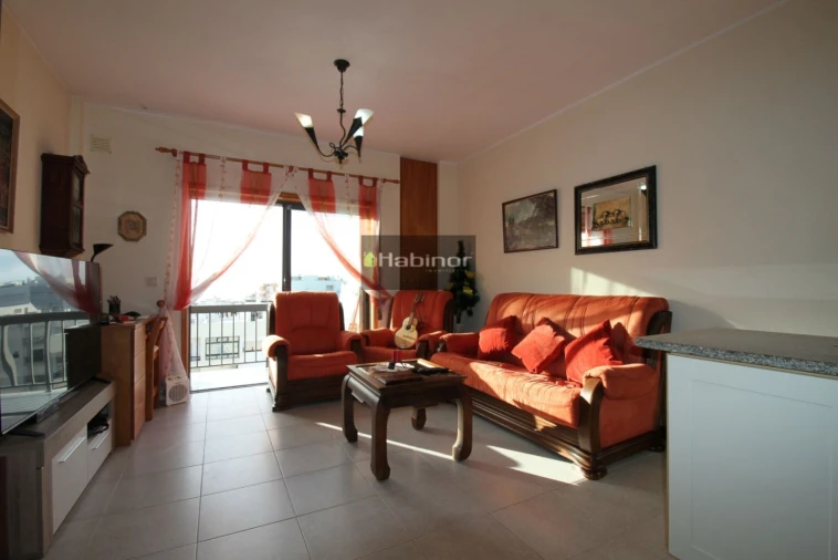 Apartamento T1 para Venda em Chafe Foto 2