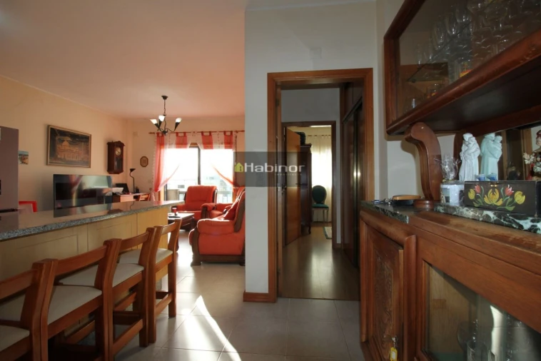 Apartamento T1 para Venda em Chafe Foto 5