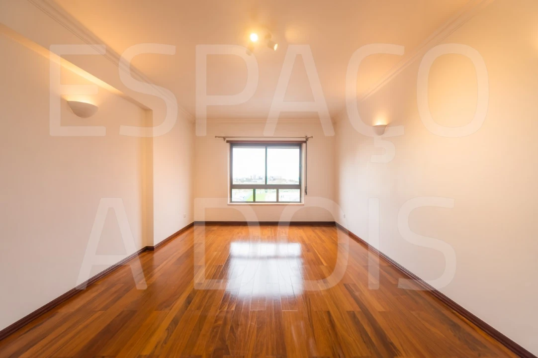 Apartamento T2 para Arrendamento em Cacém e São Marcos Foto 7