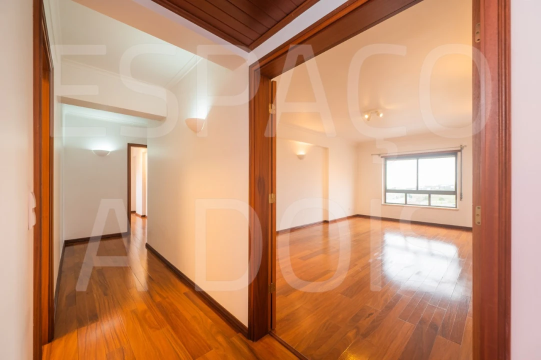 Apartamento T2 para Arrendamento em Cacém e São Marcos Foto 13