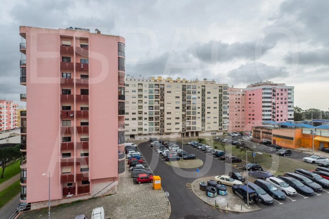 Apartamento T2 para Arrendamento em Cacém e São Marcos Foto 29