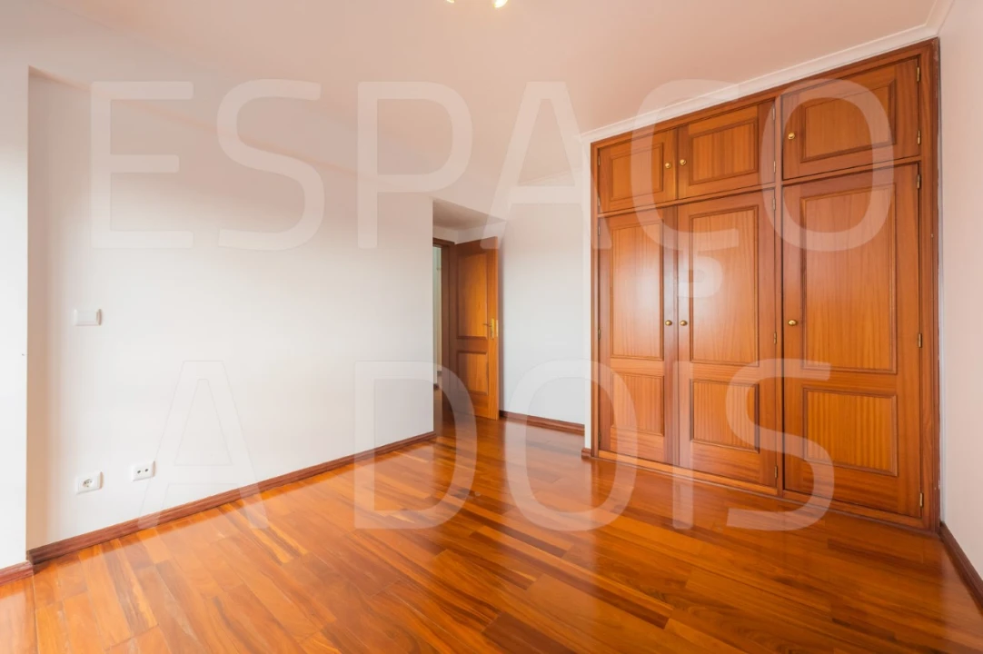 Apartamento T2 para Arrendamento em Cacém e São Marcos Foto 34