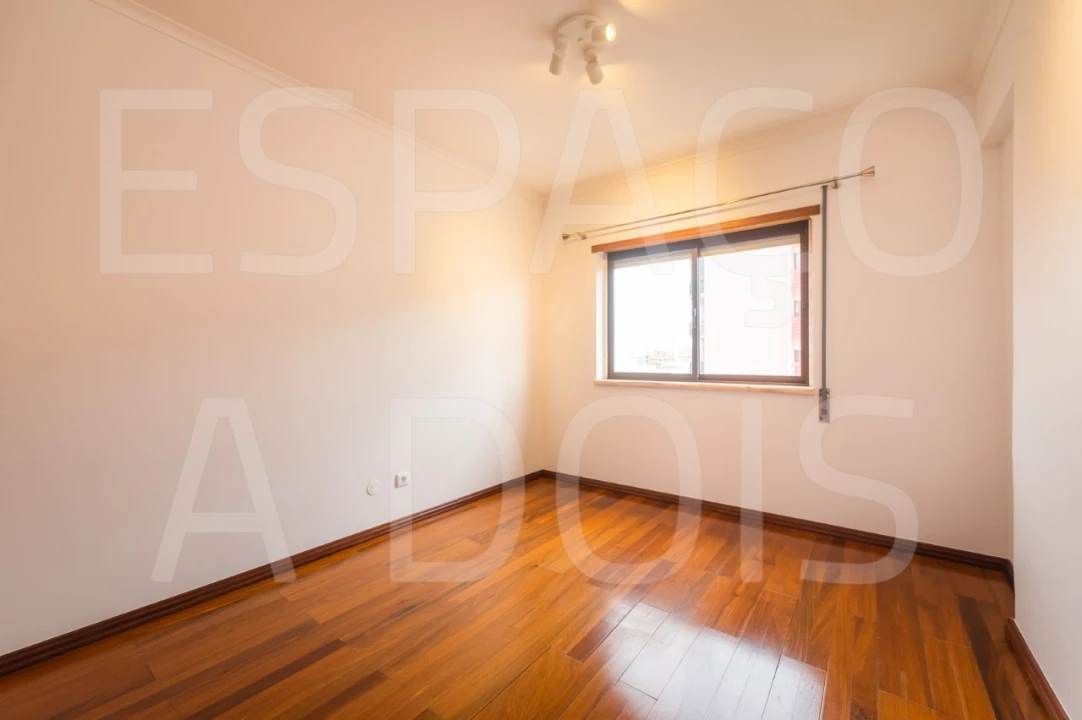 Apartamento T2 para Arrendamento em Cacém e São Marcos Foto 36