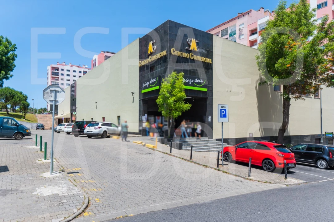 Apartamento T2 para Arrendamento em Cacém e São Marcos Foto 54