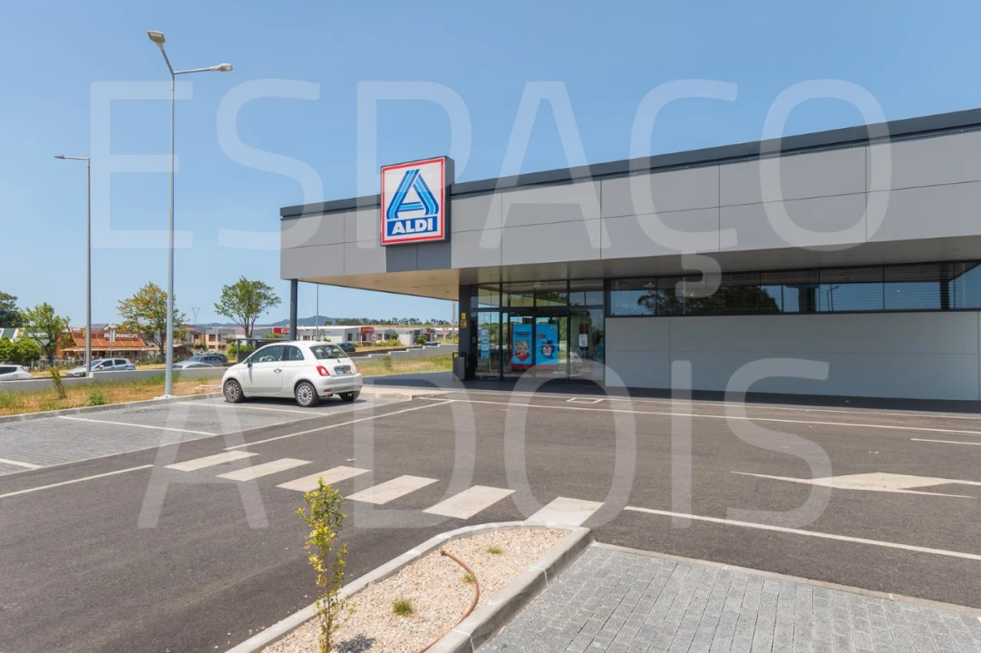 Apartamento T2 para Arrendamento em Cacém e São Marcos Foto 60