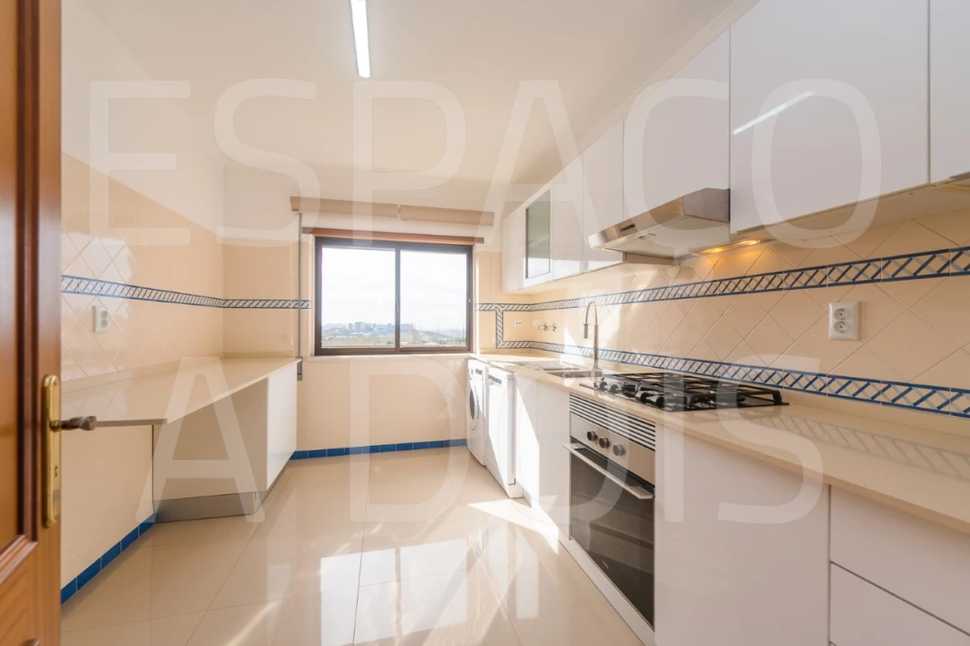 Apartamento T2 para Arrendamento em Cacém e São Marcos Foto 15