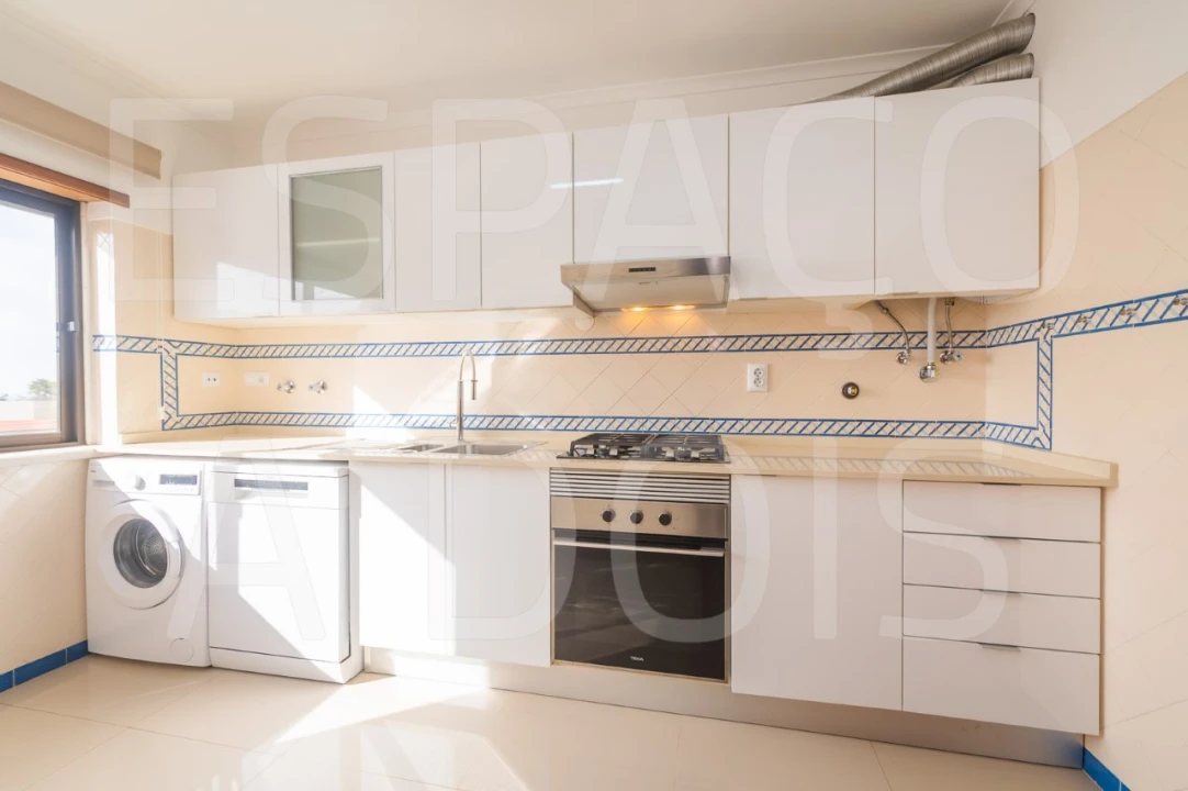 Apartamento T2 para Arrendamento em Cacém e São Marcos Foto 16