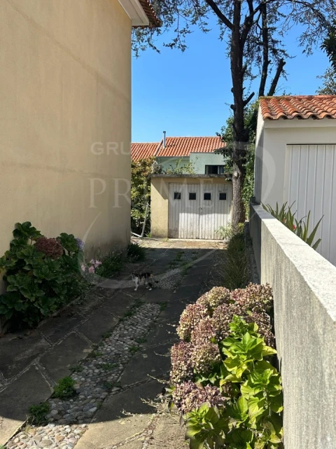Moradia T4 para Venda em Aldoar, Foz do Douro e Nevogilde