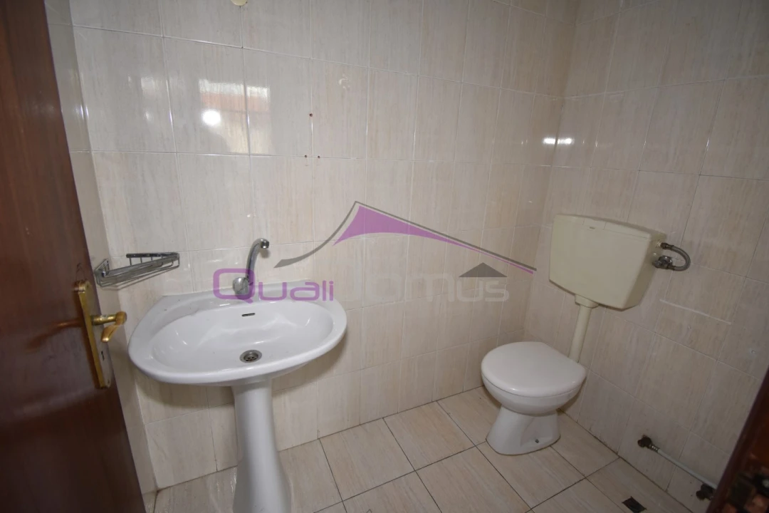 Loja para Arrendamento em Nossa Sra de Fatima Foto 4