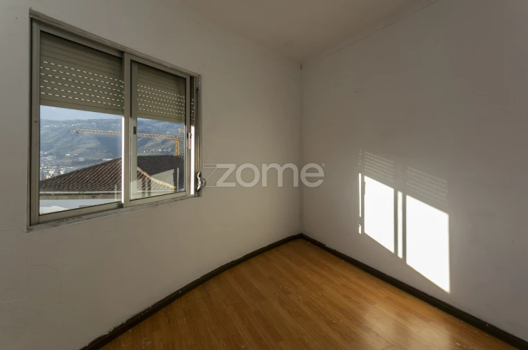 Prédio para Venda em Peso da Régua e Godim Foto 14