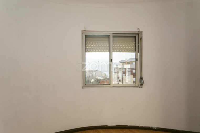 Prédio para Venda em Peso da Régua e Godim Foto 15