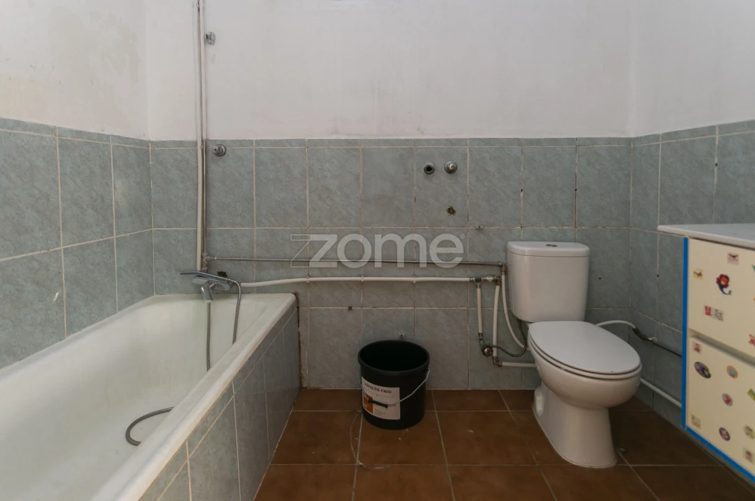 Prédio para Venda em Peso da Régua e Godim Foto 20