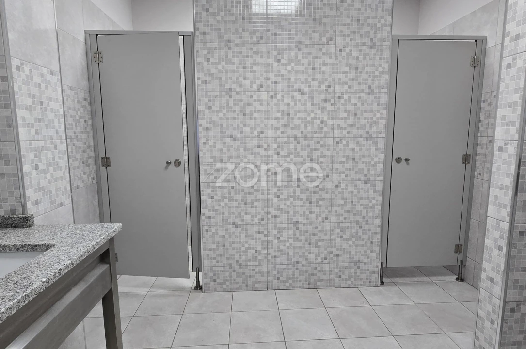 Terreno Comércio / Armazém para Arrendamento em São João da Madeira Foto 45