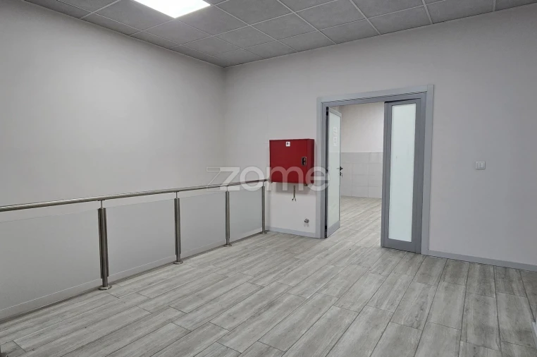 Terreno Comércio / Armazém para Arrendamento em São João da Madeira Foto 48