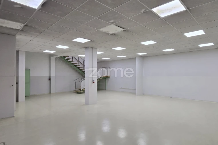 Terreno Comércio / Armazém para Arrendamento em São João da Madeira Foto 33