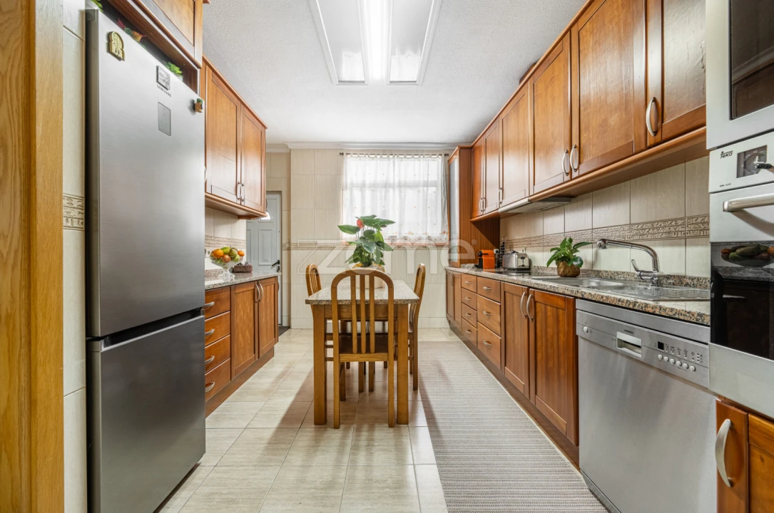 Moradia T4 para Venda em Pedrouços Foto 25